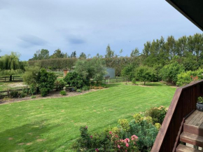 Private Beachside Oasis. Bring the Horse!, Motueka